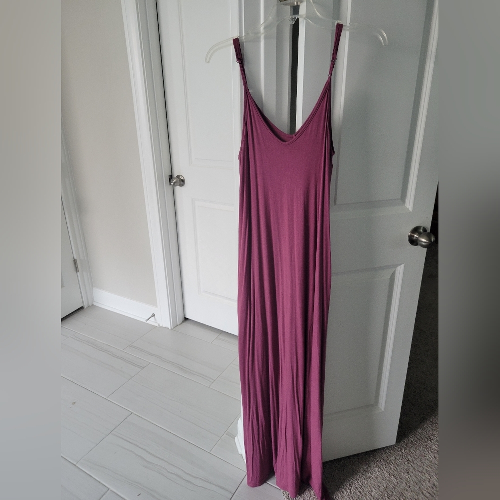 Spaghetti strap maxi dress Size small